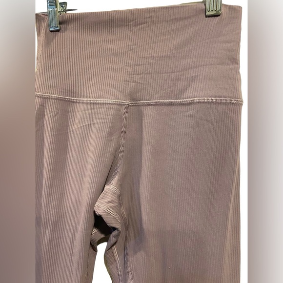 Lululemon ribbed align Set Size 4/6 - Picture 4 of 8